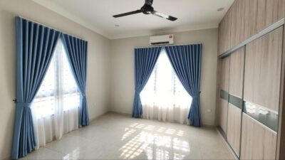 Curtain