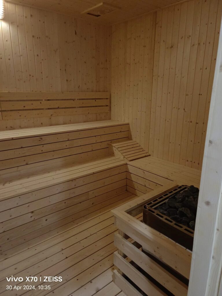 Log Sauna