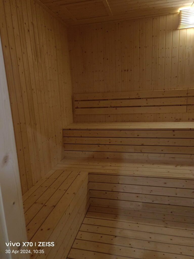 Log Sauna